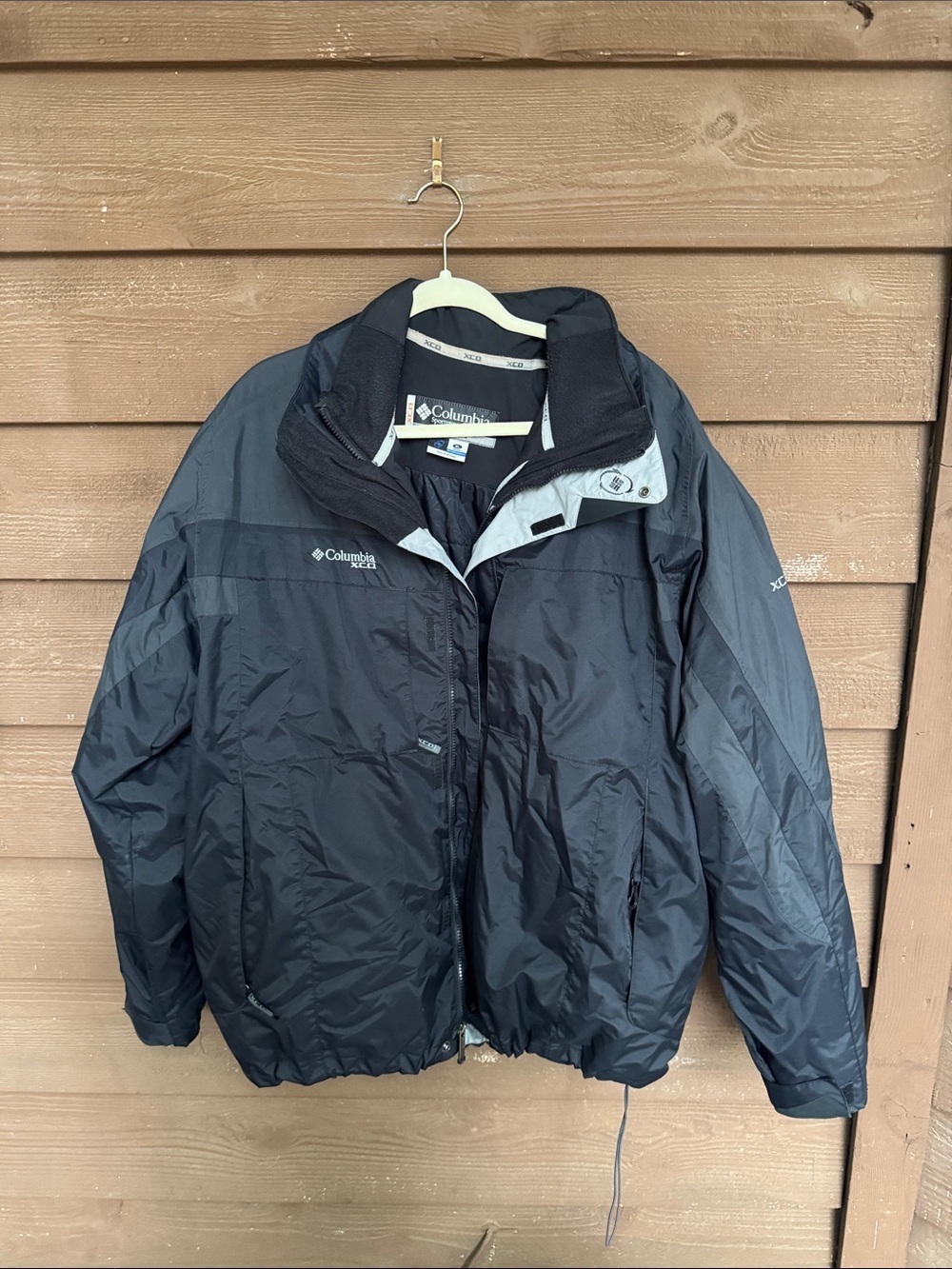 Vintage Columbia XCO Men’s Black and Gray Winter Coat size XL